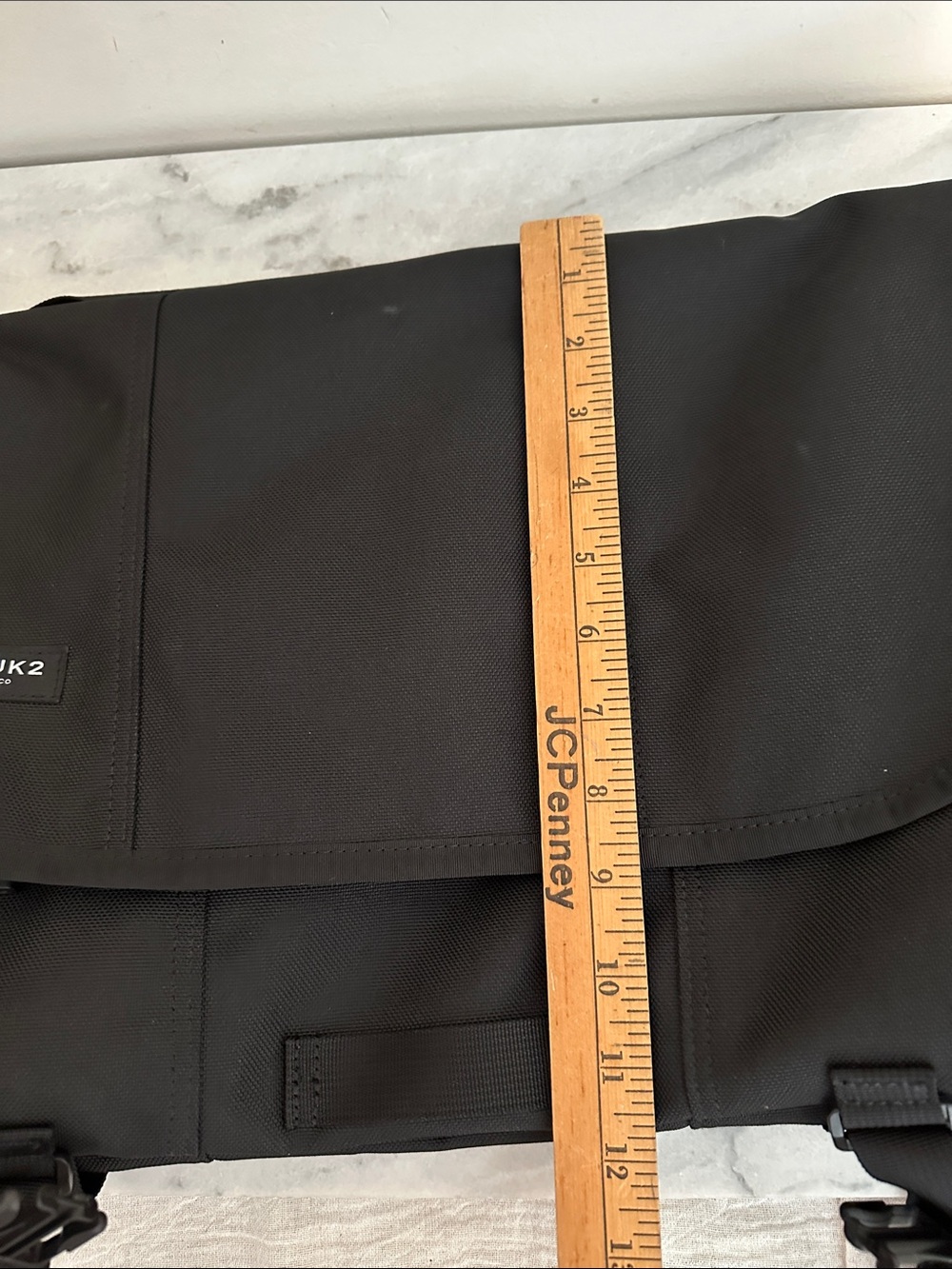 Timbuk2 Black Messenger Bag with Padded Strap - Picture 10 of 11